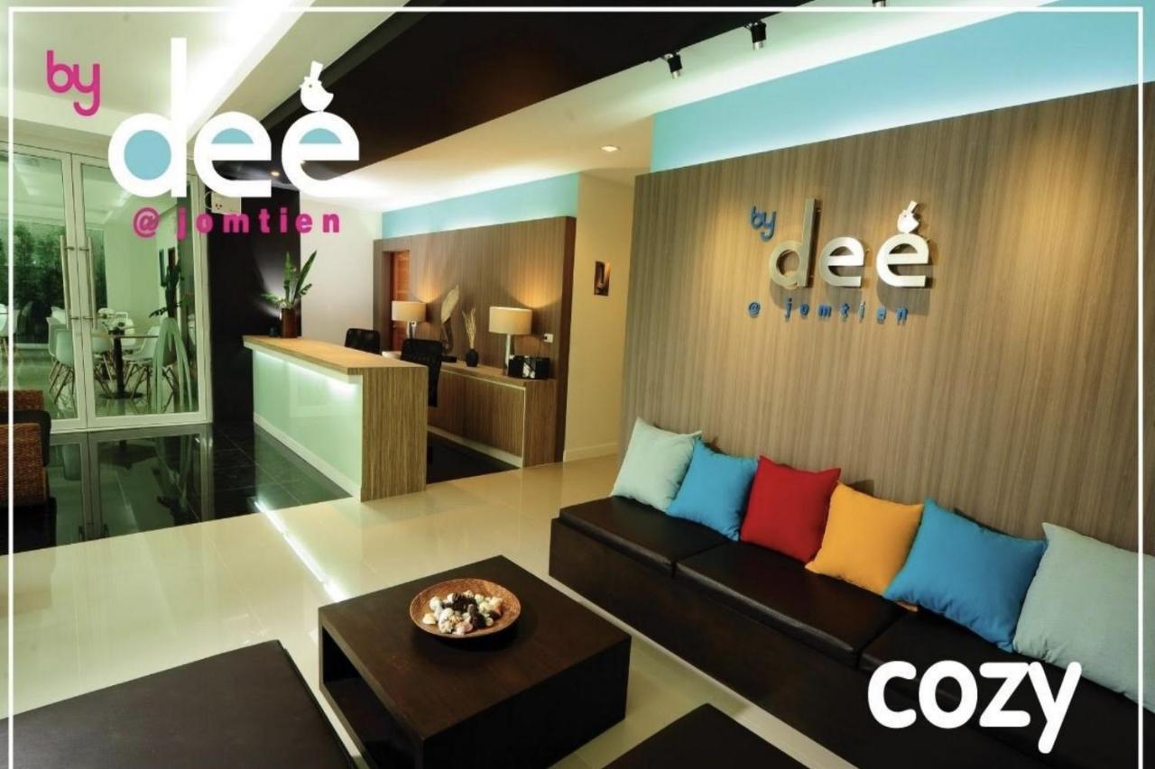 By Dee @Jomtien Otel Pattaya Dış mekan fotoğraf