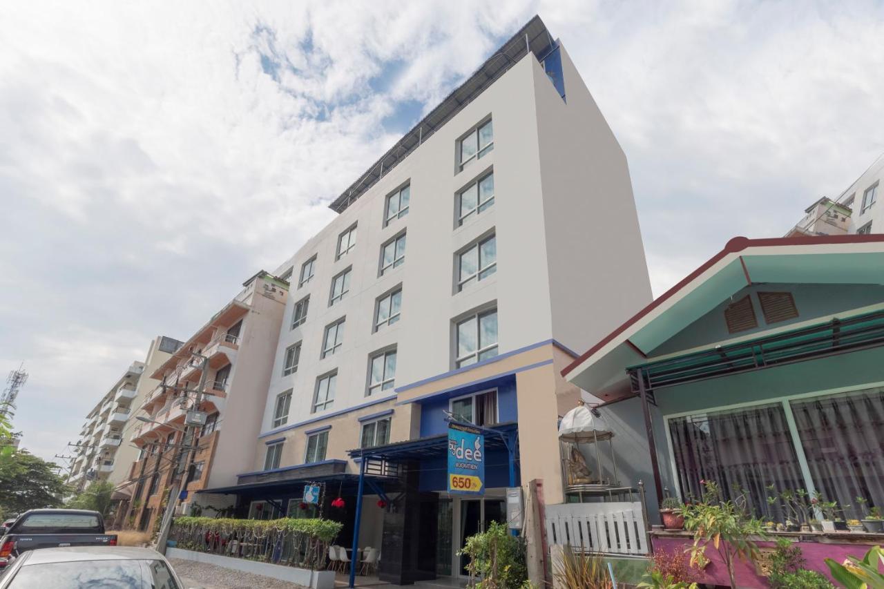 By Dee @Jomtien Otel Pattaya Dış mekan fotoğraf