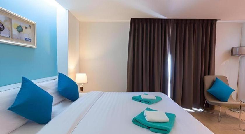 By Dee @Jomtien Otel Pattaya Dış mekan fotoğraf