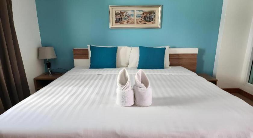 By Dee @Jomtien Otel Pattaya Dış mekan fotoğraf